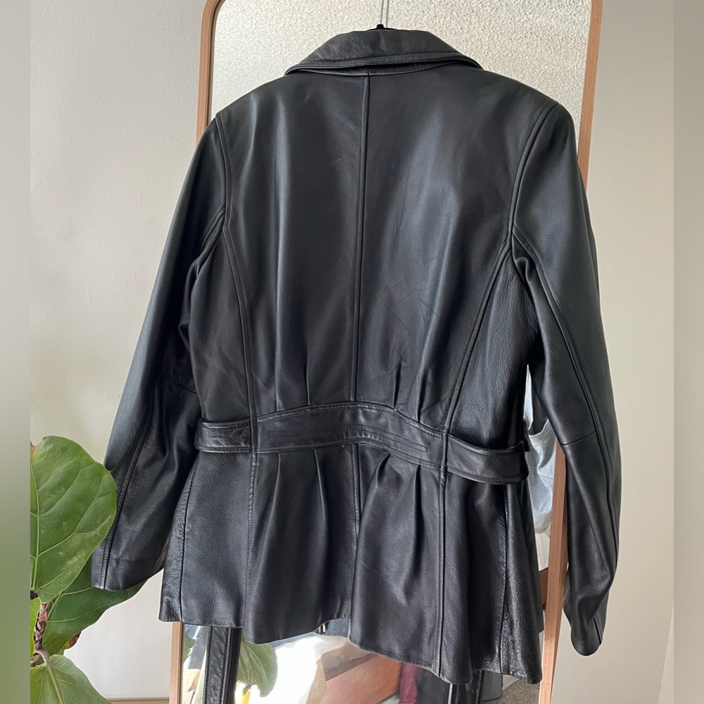 Leather jacket - Picture 2 of 4